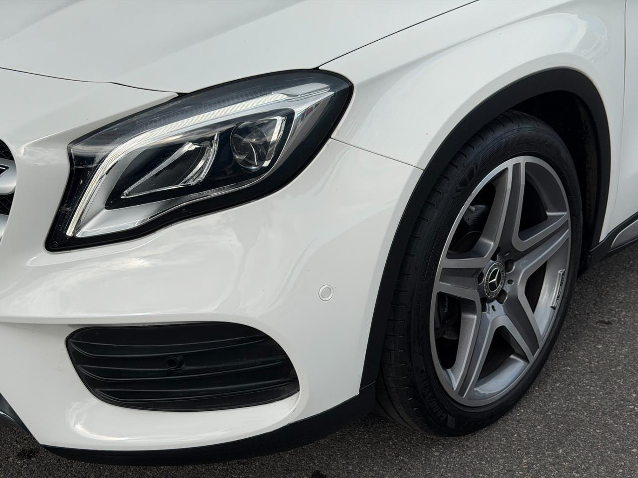 Mercedes-benz GLA 200 d Automatic 4Matic Premium