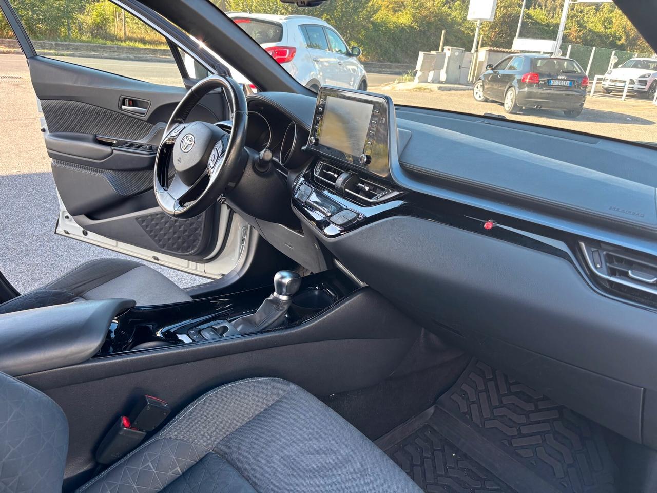 Toyota C-HR 1.8 Hybrid E-CVT Style+ STUPENDA, FULL FULL, GOMME NUOVE,KM CERTIFICATI, PREZZO VERO!!!!