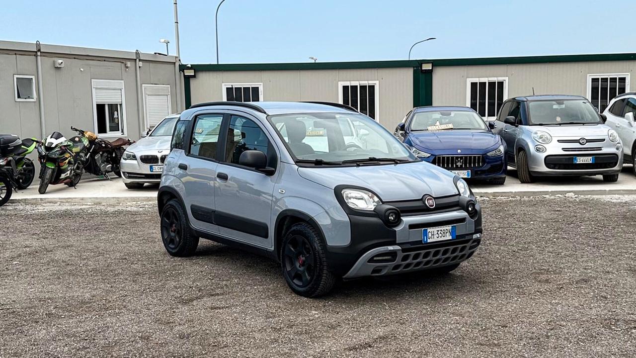 Fiat Panda Cross 1.0 FireFly S&S Hybrid