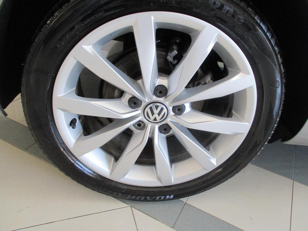 Volkswagen Golf 5 Porte Golf 5p 1.6 tdi Highline 110cv