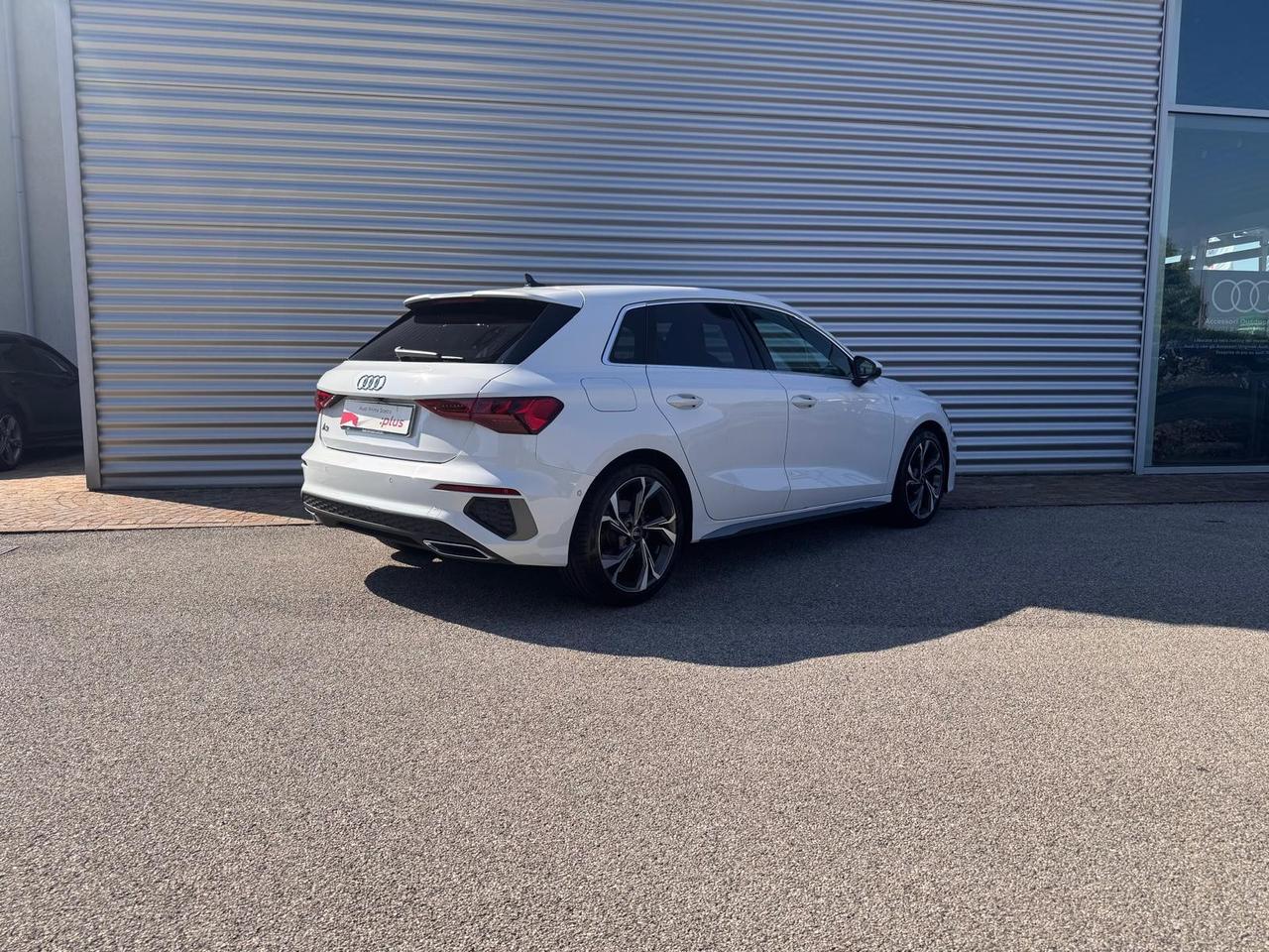 AUDI A3 SPORTBACK 35 TDI S-TRONIC S-LINE