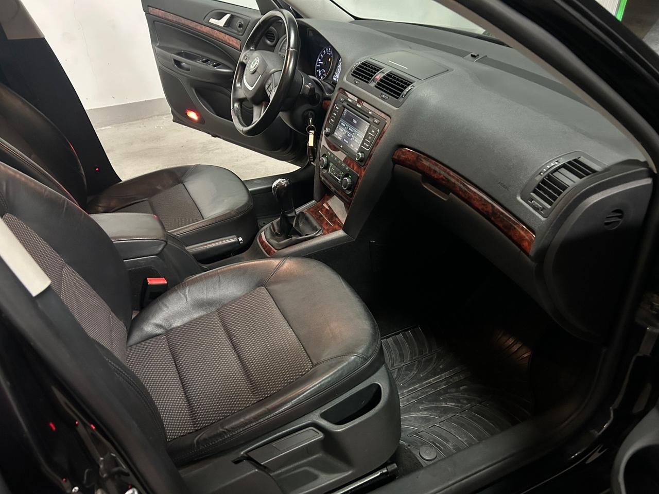 Skoda Octavia 1.6 TDI CR F.AP. Wagon Elegance
