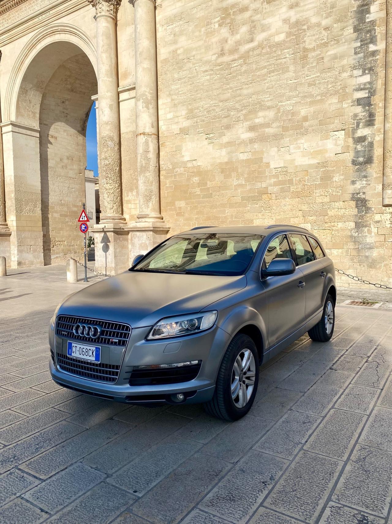 Audi Q7 3.0 V6 TDI 233CV quattro tiptronic