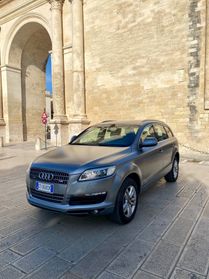 Audi Q7 3.0 V6 TDI 233CV quattro tiptronic