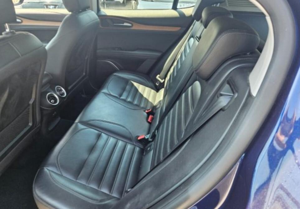 Alfa Romeo Stelvio 2.2 Turbodiesel 180 CV AT8 RWD Super
