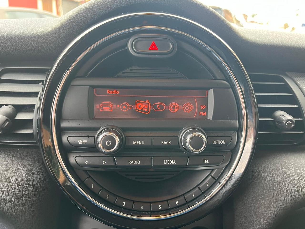 Mini 1.5 Cooper D 115cv