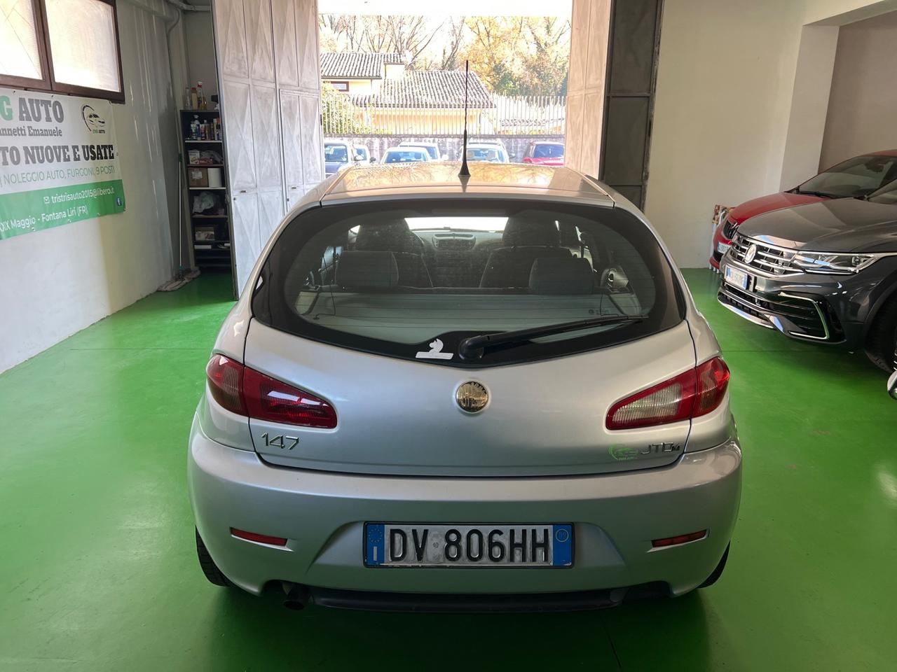 Alfa Romeo 147 1.9 JTD (120) 5 porte Moving