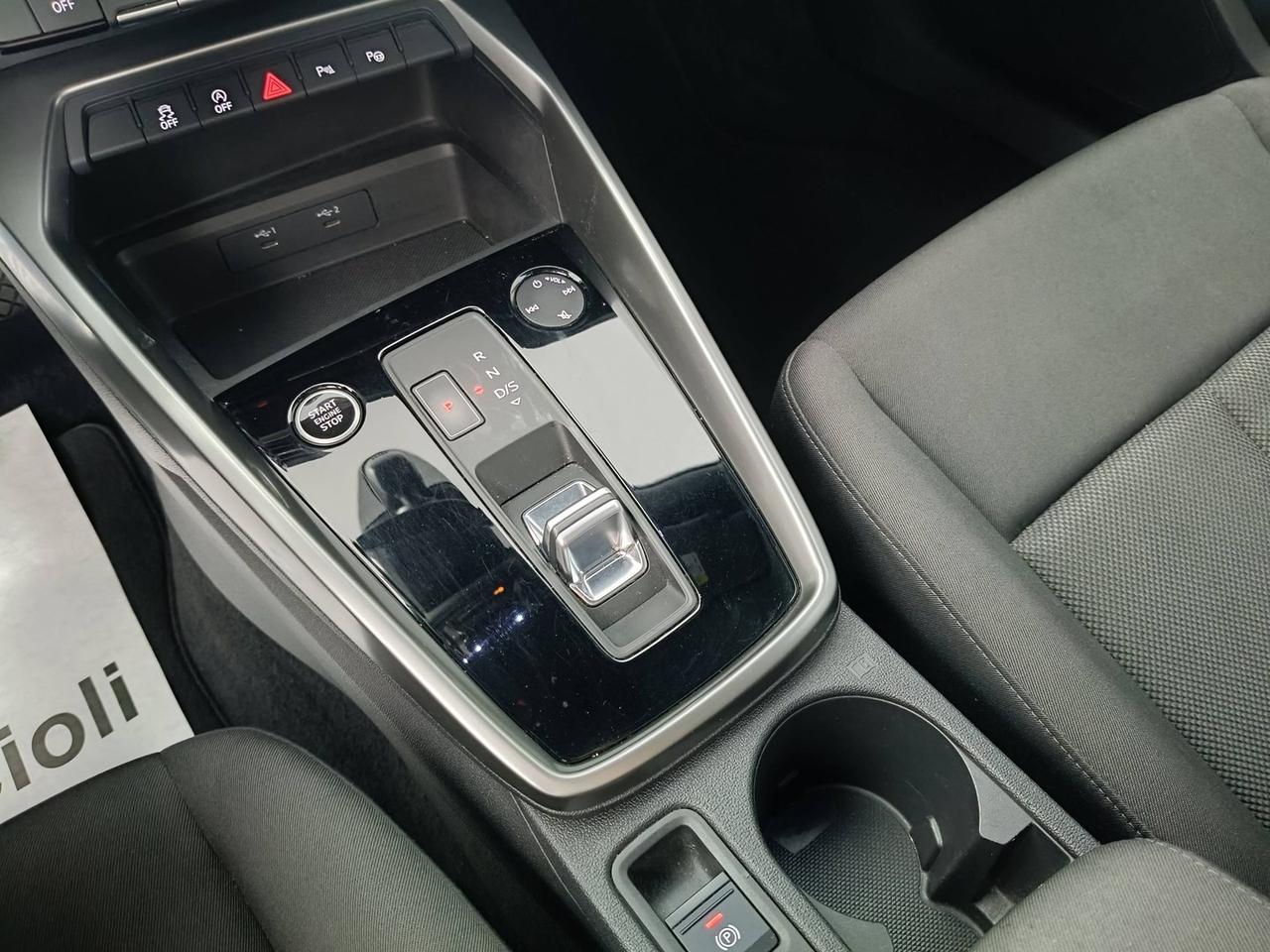 AUDI A3 Sportback 30 2.0 tdi Business Advanced s-tronic