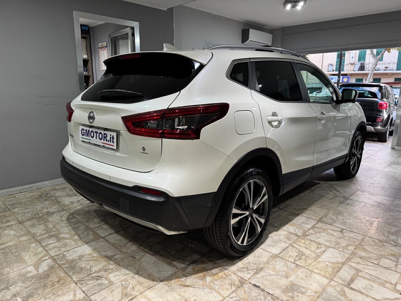 Nissan Qashqai 1.5 dCi N-Connecta Aziendale
