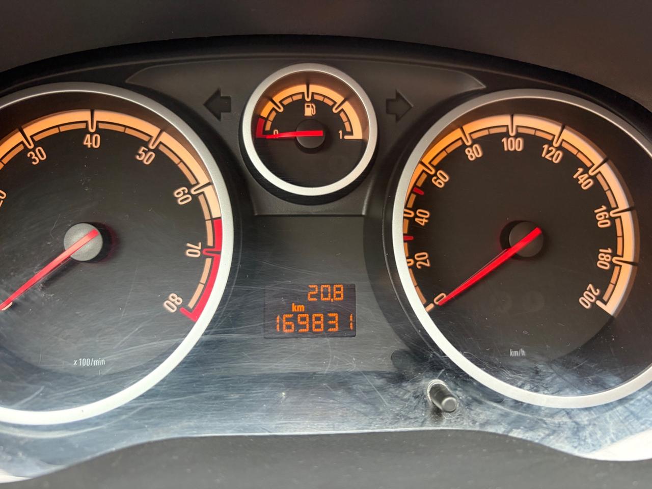 Opel Corsa 1.2 5 porte Cosmo