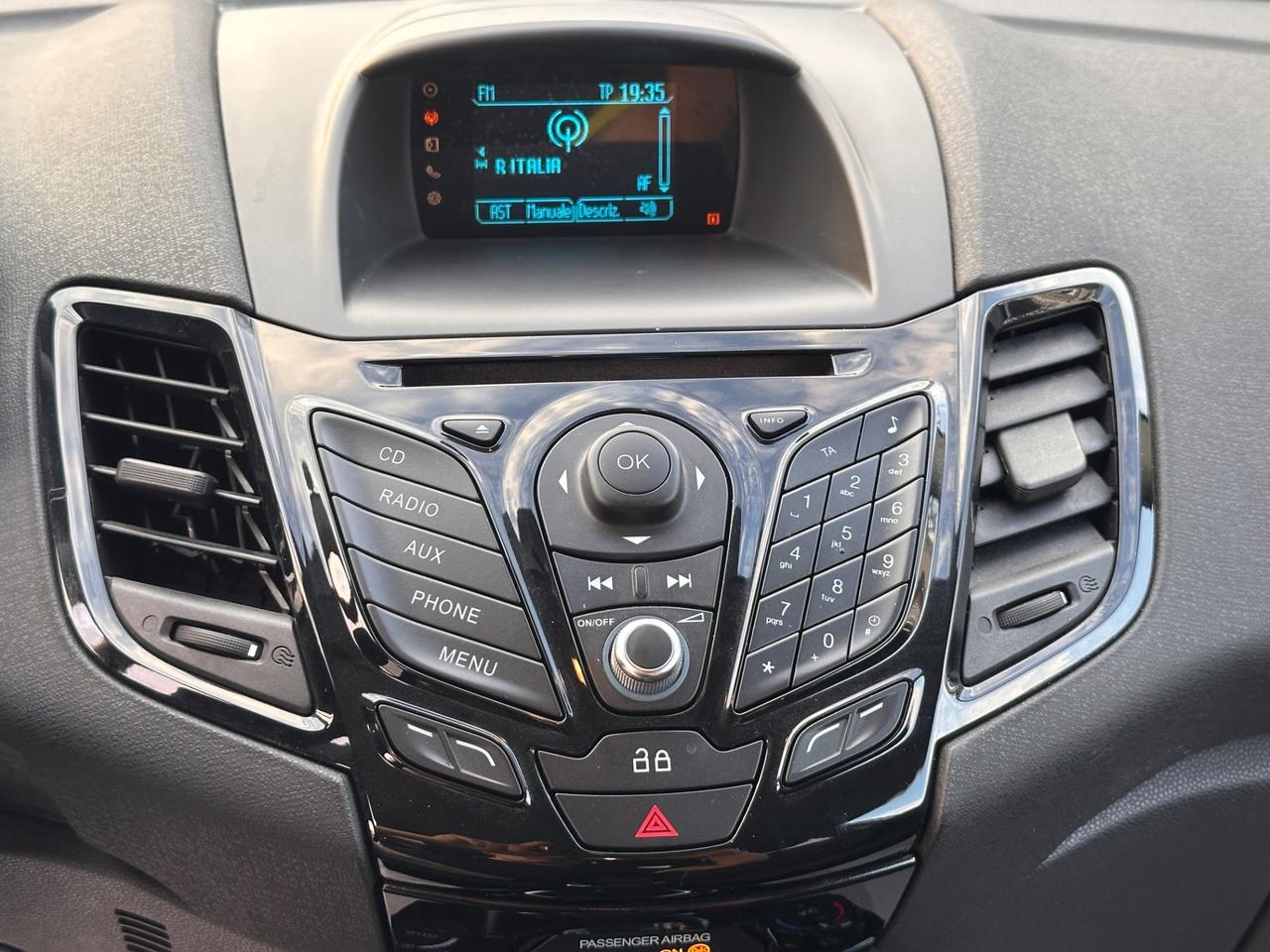 Ford Fiesta 2013 1.4 97CV GPL Titanium Restyling