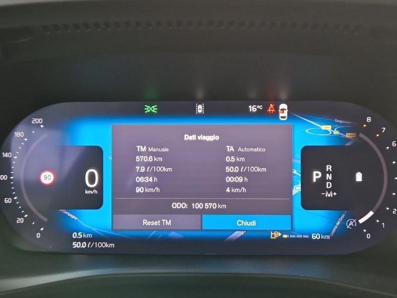 VOLVO XC40 B3 AUTOMATICO ULTIMATE DARK SUV