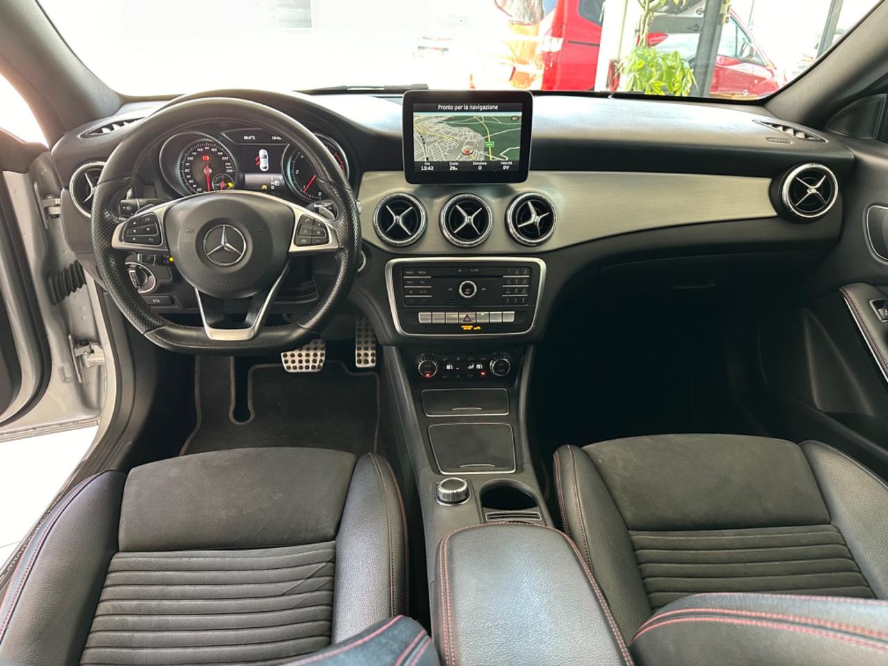 Mercedes-benz CLA 200 d Automatic Premium 2017