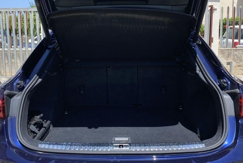 Audi Q3 SPB S Line interno ed esterno 2.0 TDI 150CV S-Tronic 35