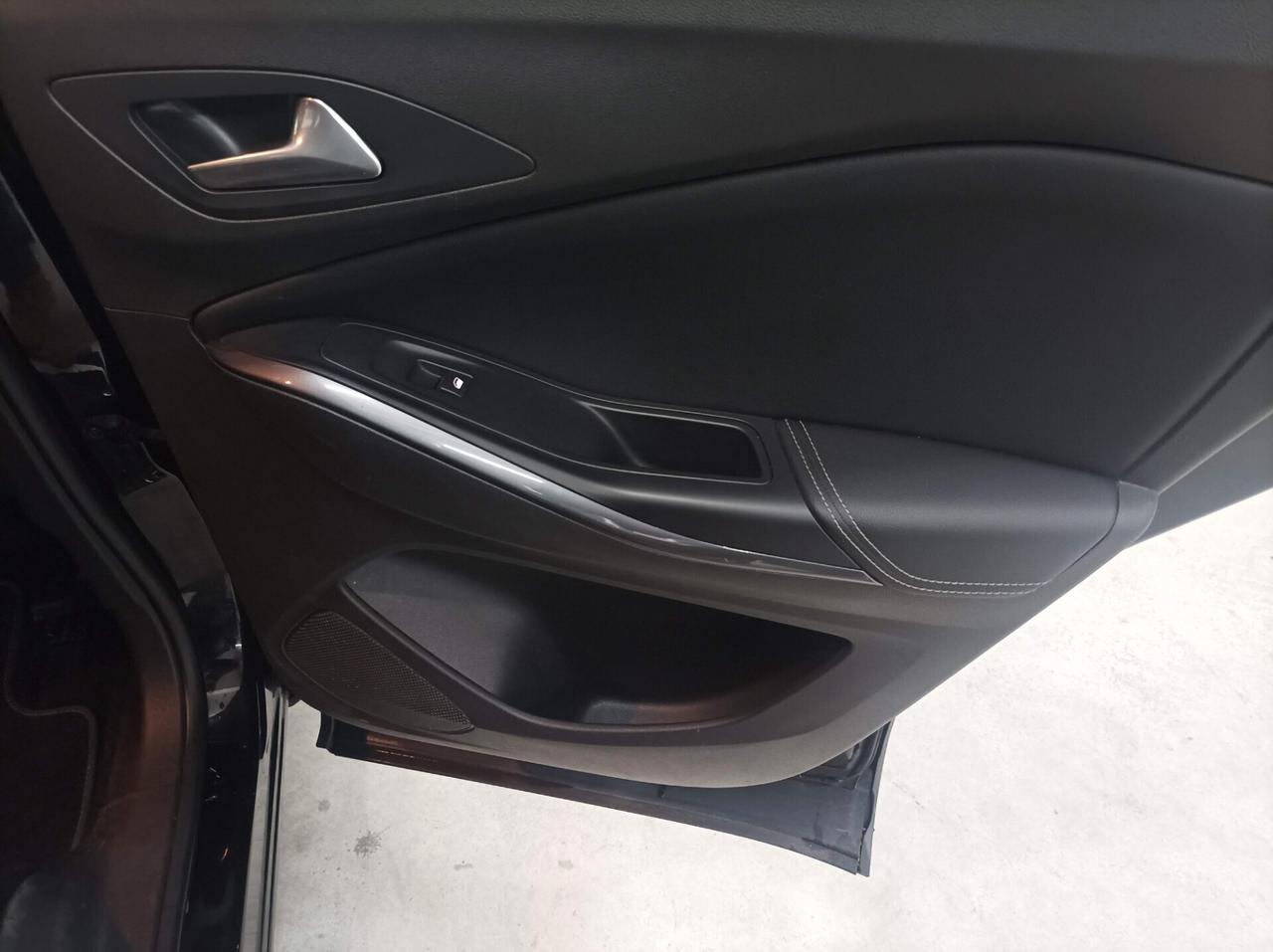 Opel Grandland X 1.6 diesel Ecotec Start&Stop aut. Business 05/2018