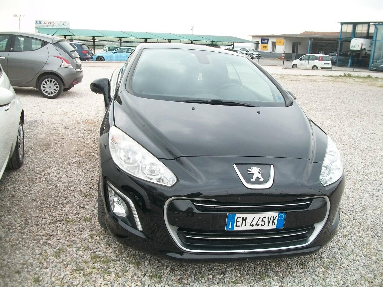 Peugeot 308 1.6 e-HDi 112CV Stop&Start CC Allure CAPRIO NERA 06 MARCE GARANZIA UN ANNO
