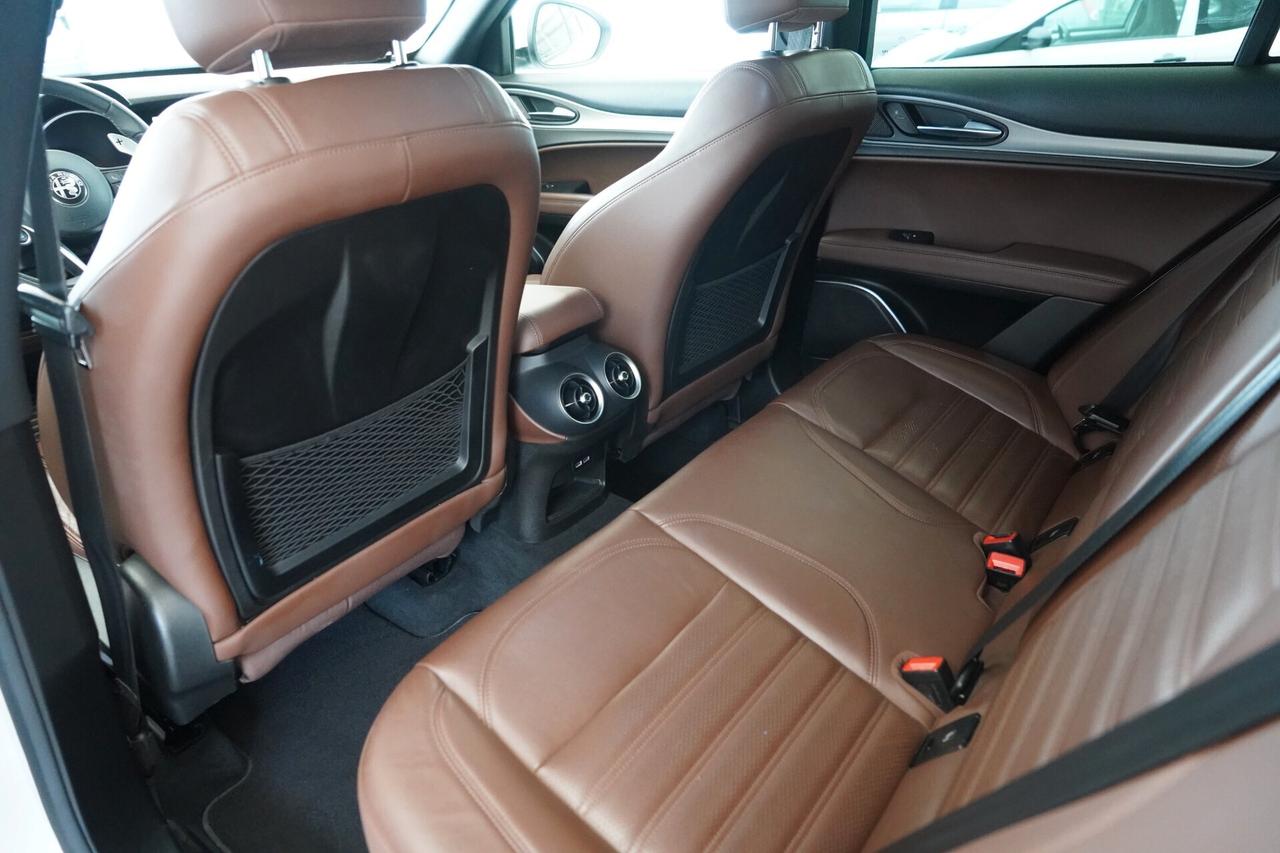 Alfa Romeo Stelvio 2.2 Turbodiesel 210 CV AT8 Q4 Super