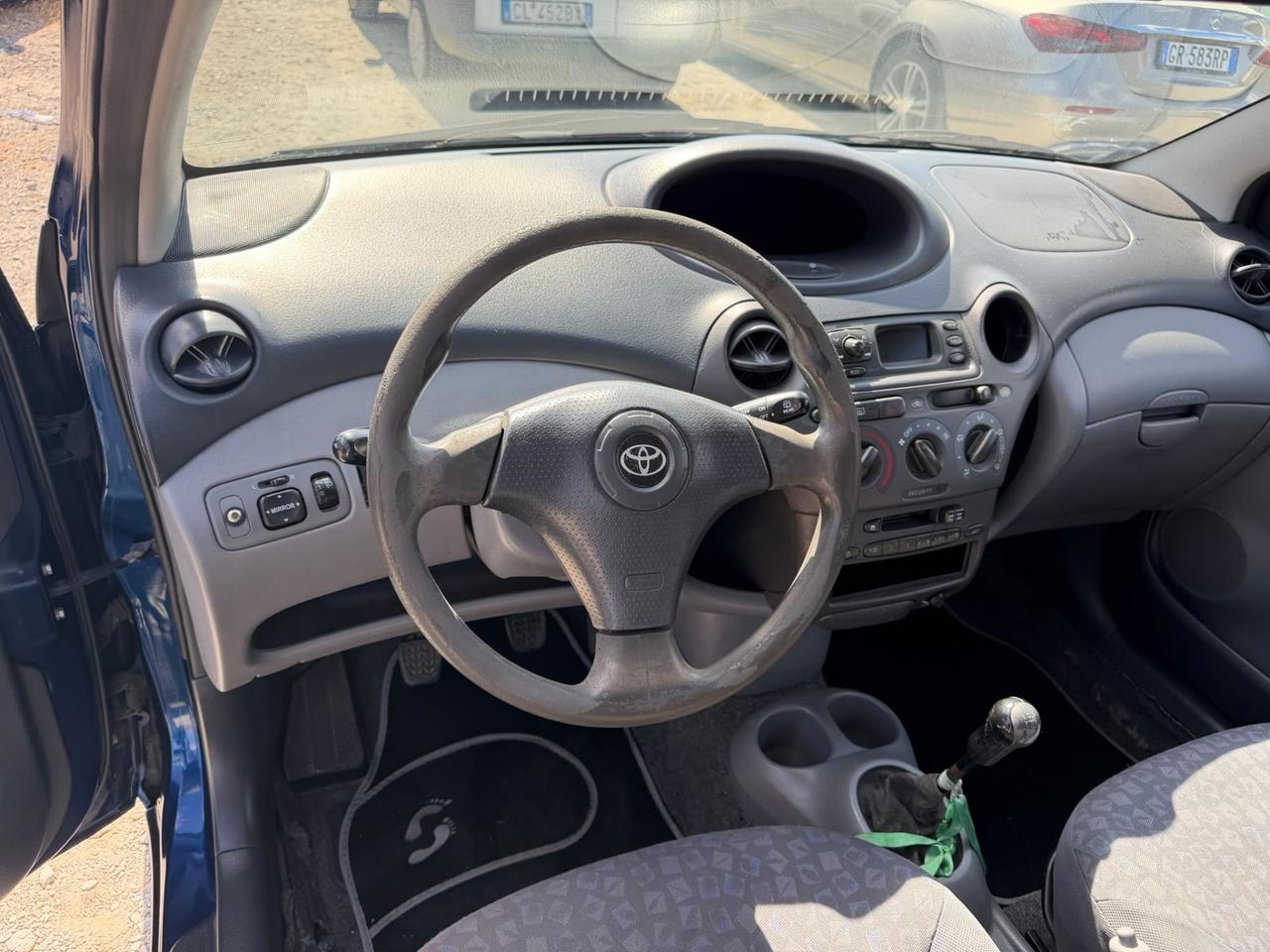 Toyota Yaris 1.3 Benzina-Gancio Traino-Neopatentati