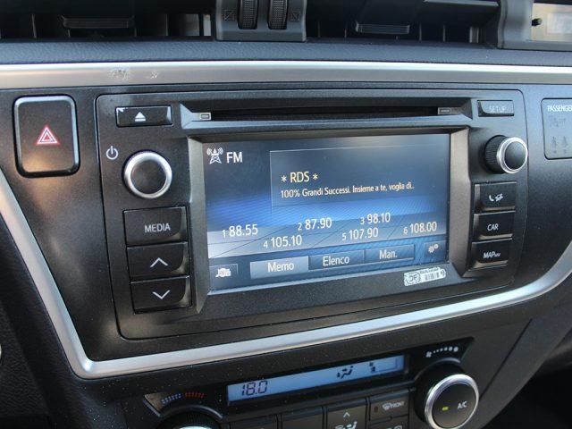 TOYOTA Auris Touring Sports 1.8 Hybrid Lounge