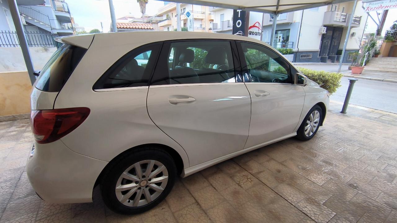 Mercedes-benz B 180 B 180 d Automatic Sport