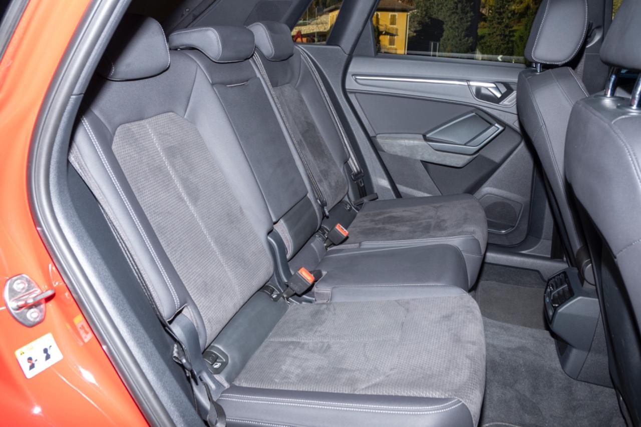 Audi Q3 35 TDI quattro S tronic S-line - GANCIO