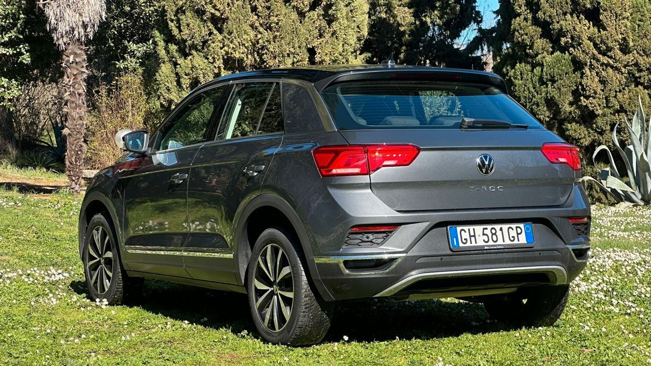 Volkswagen T-Roc 1.0 TSI Business BlueM Tech 2021 Neop LEGGI TESTO