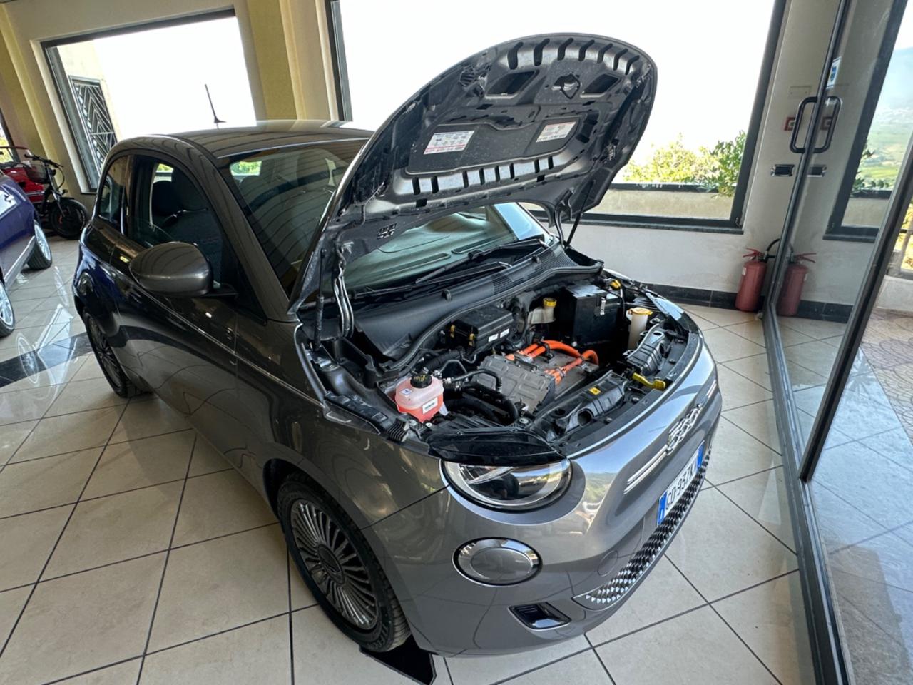 Fiat 500 Icon Berlina 42 kWh