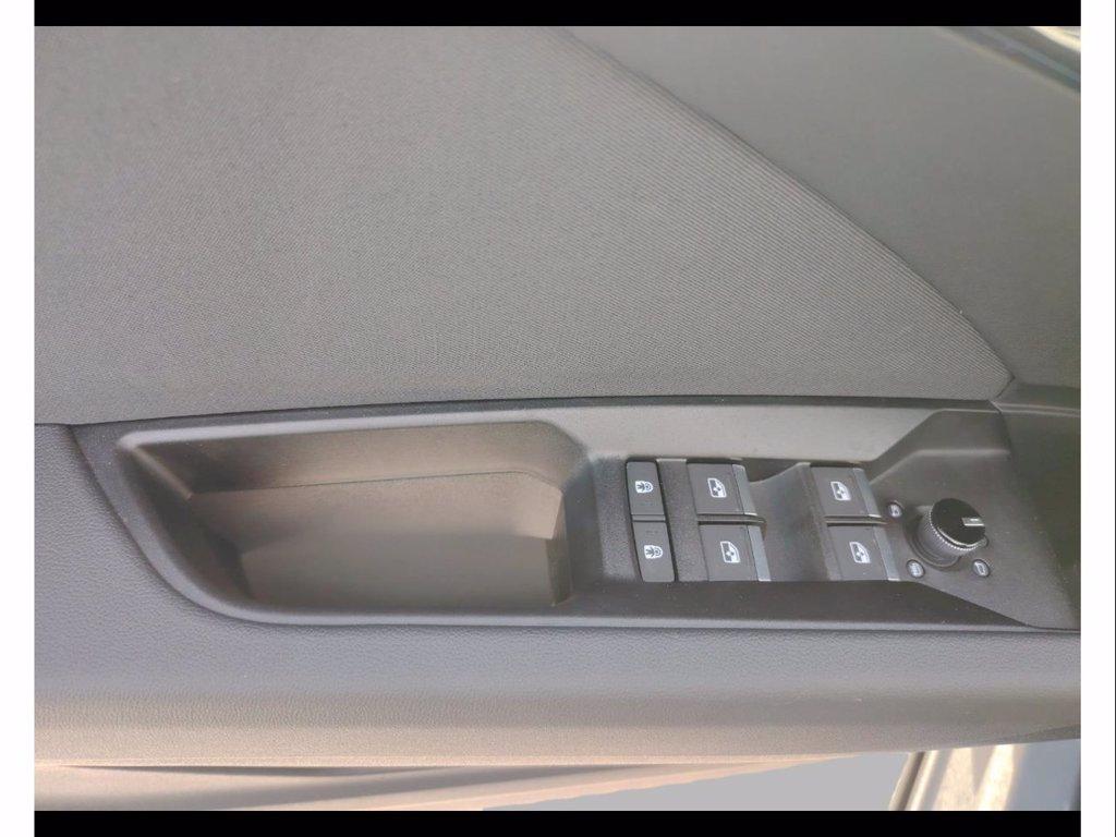 AUDI Q4 e-tron 35 business advanced del 2025