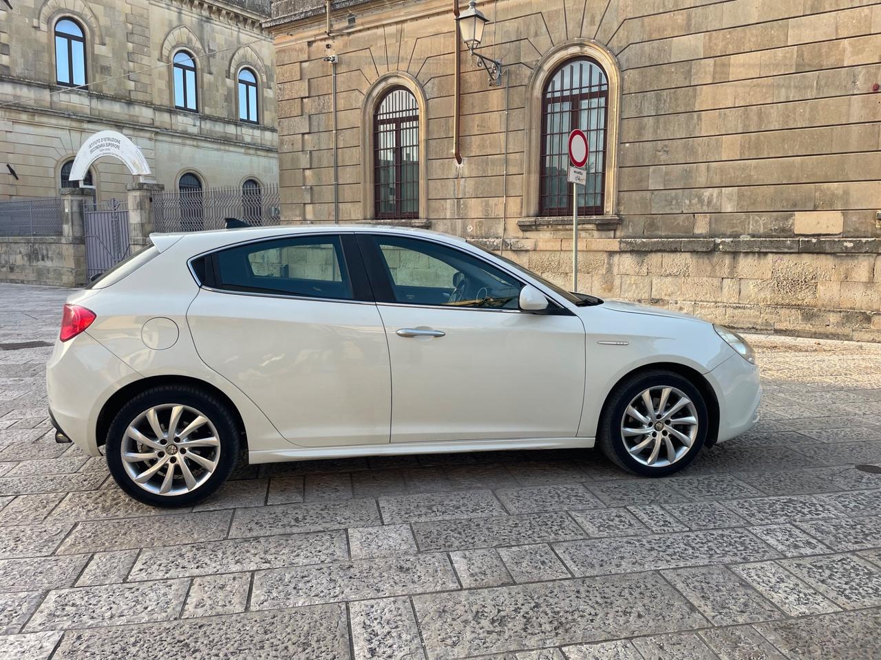 Alfa Romeo Giulietta 2.0 JTDm-2 170 CV