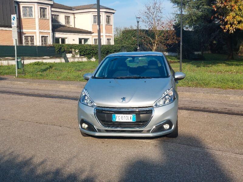 Peugeot 208 Euro 6B 1.2 Benzina 82cv 5 porte Allure OK Neopatentati