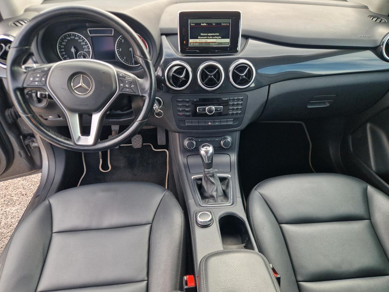 Mercedes-benz B 180 Premium Distribuzione fatta