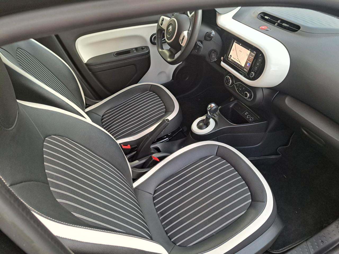 Renault Twingo Electric Urban Night