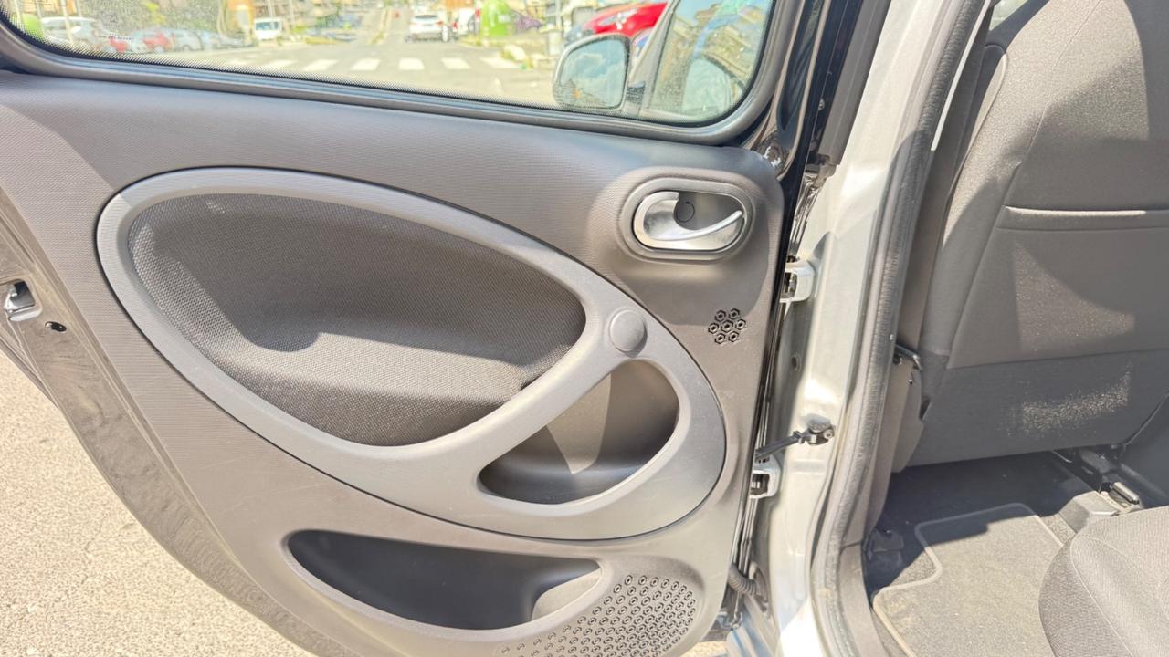 Smart ForFour 70 1.0 Prime LED NAVI PDC SEDILI RISCALDATI BLUETOOTH