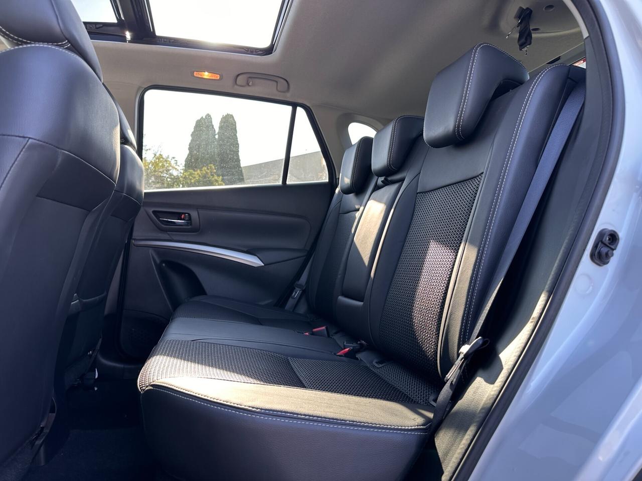 Suzuki S-Cross 1.5 140V FULL Hybrid TETTO