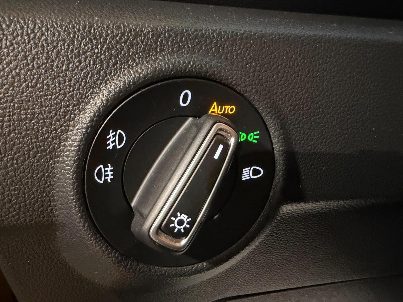 Volkswagen T-Roc 1.6 TDI SCR Business BlueMotion Technology