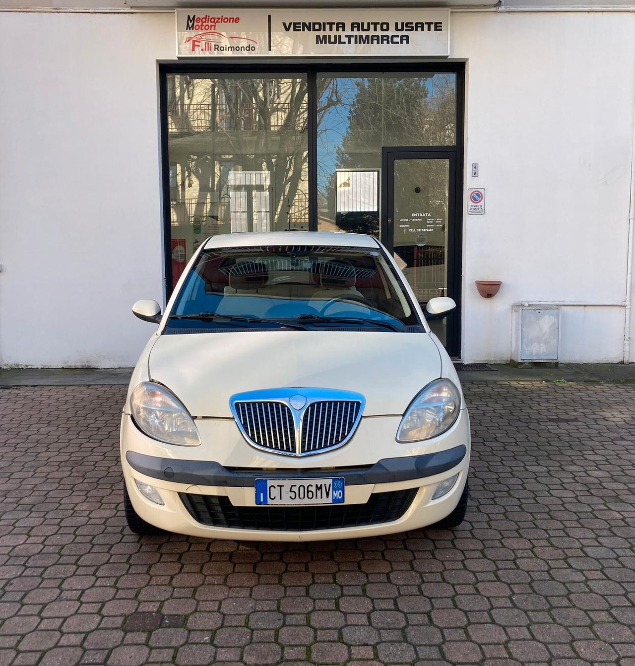 Lancia Ypsilon 1.2 60cv 120.000KM