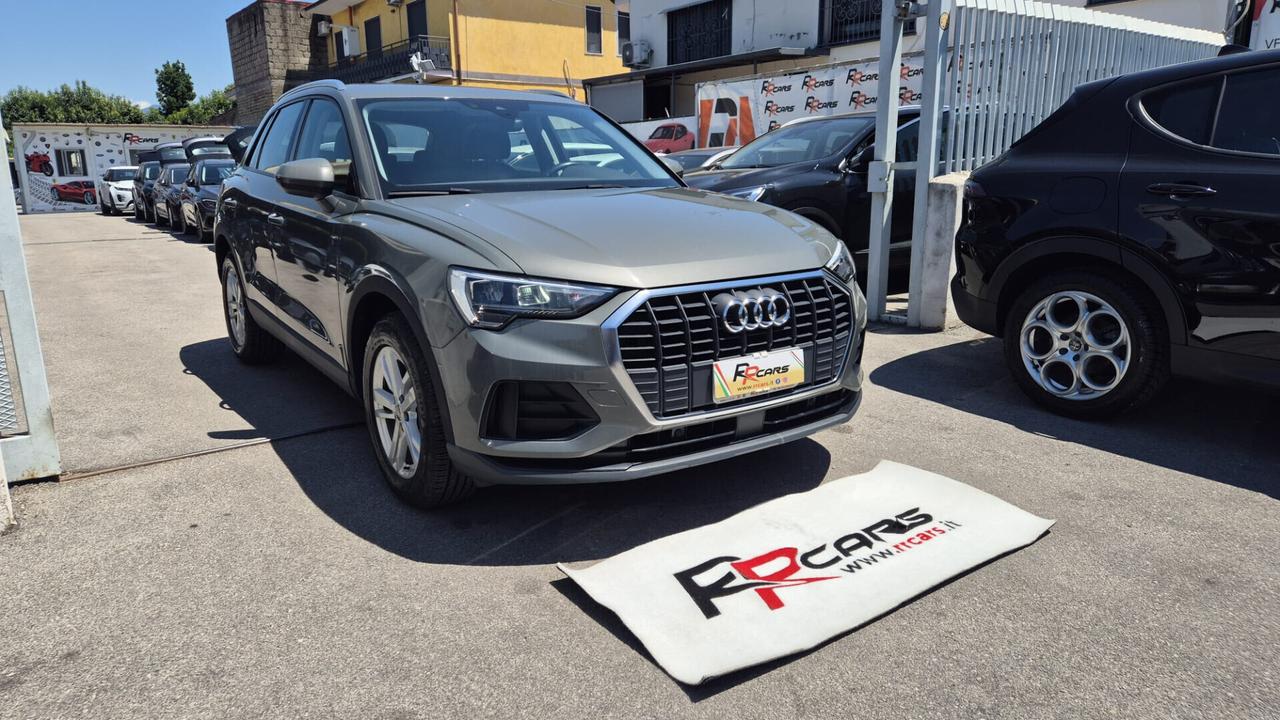 Audi Q3 35 TDI S tronic Business