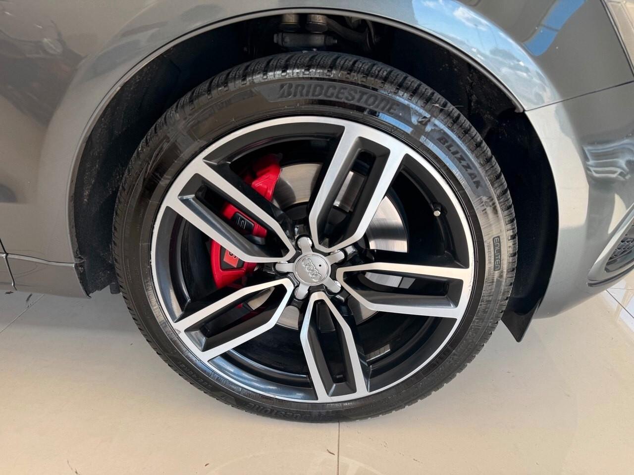 Audi SQ5 QUATTRO