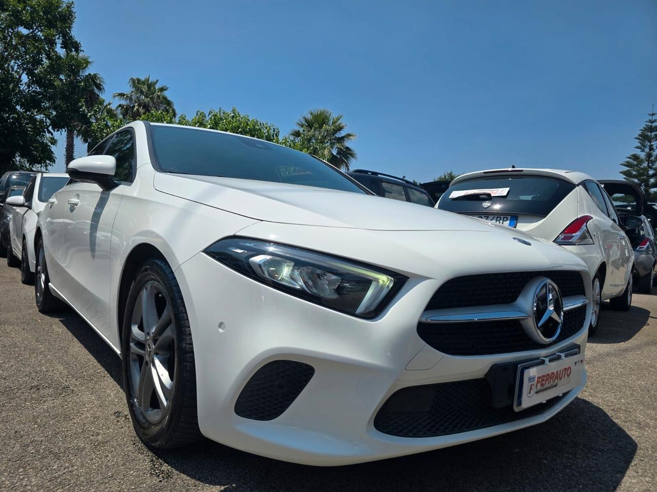 MERCEDES A180CDI 115CV SPORT PACK LUCI