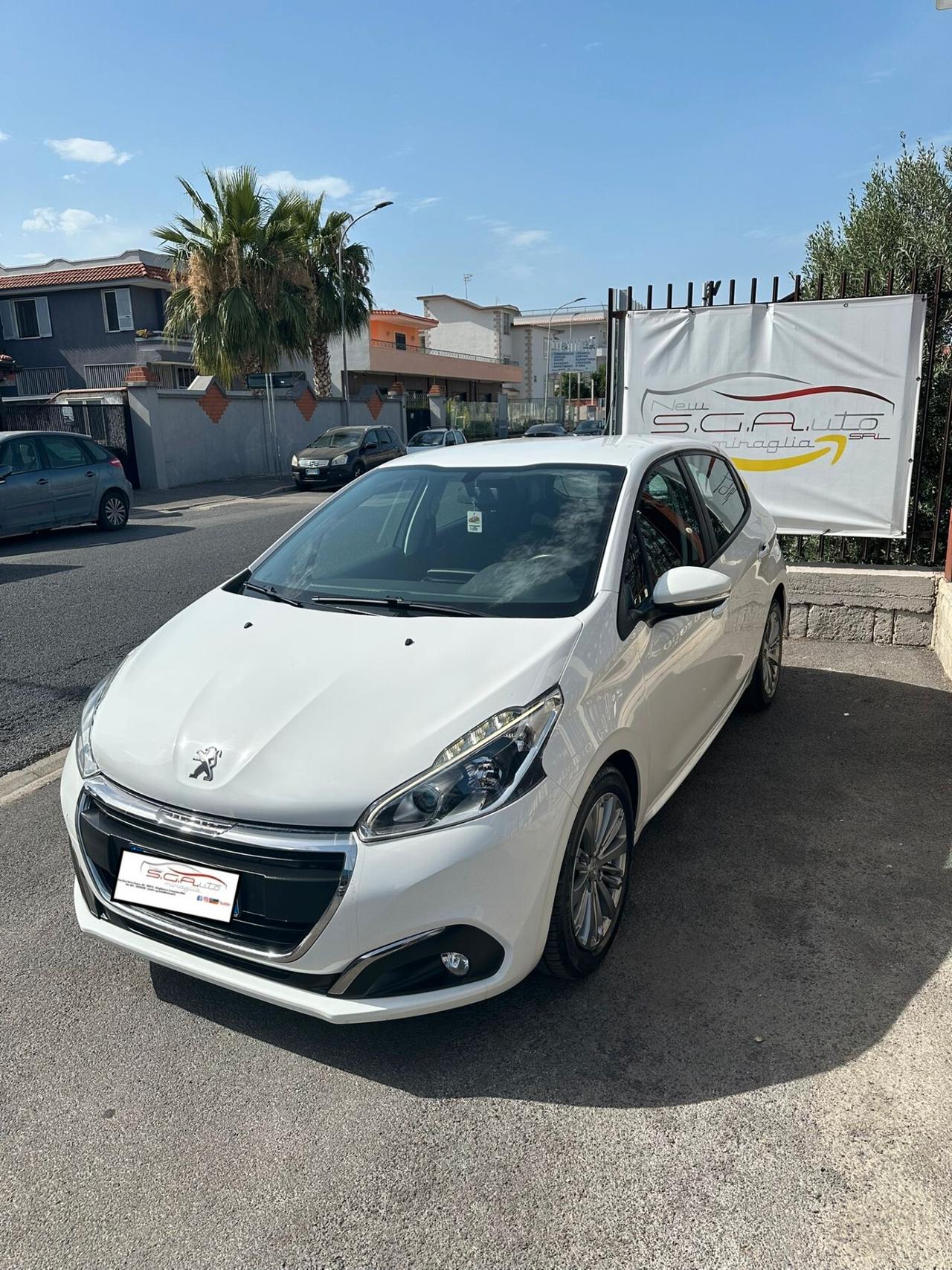 Peugeot 208 PureTech 82 5p. GPL Allure