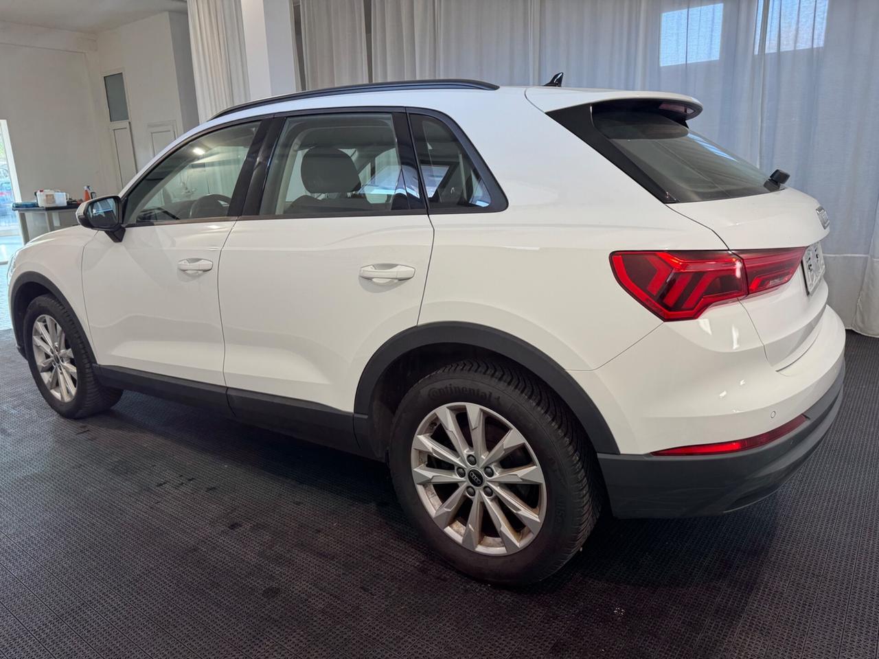 Audi Q3 35 TDI Business Advanced