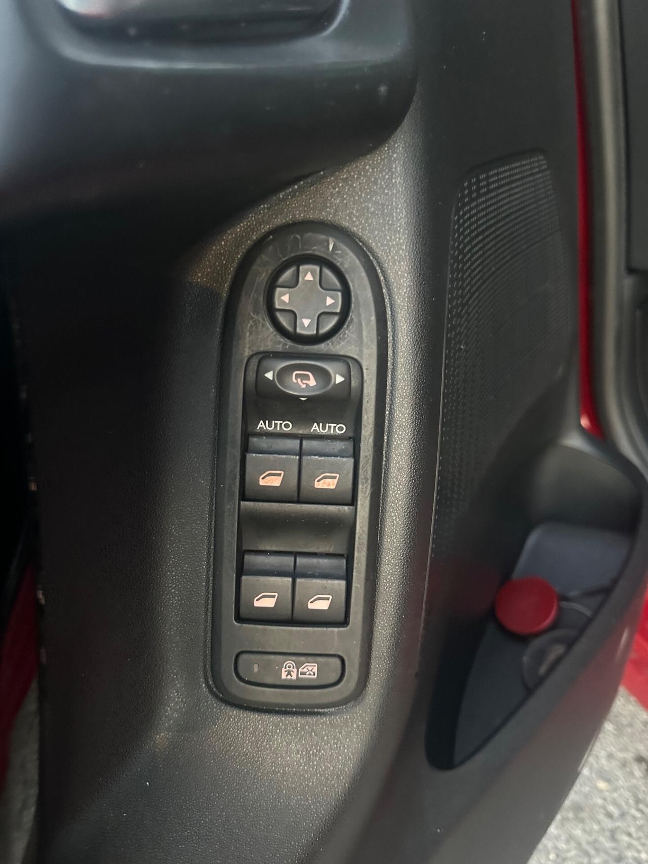 CITROEN C3 1.2 EXCLUSIVE /TETTO/NAVI/BI-ZONA