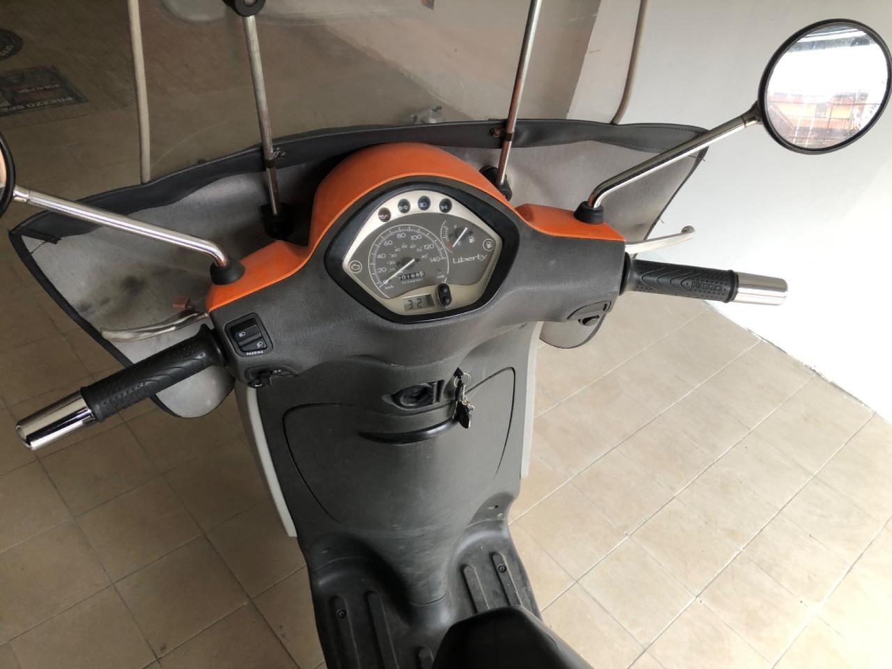 Piaggio Liberty 125 pronto per Delivery