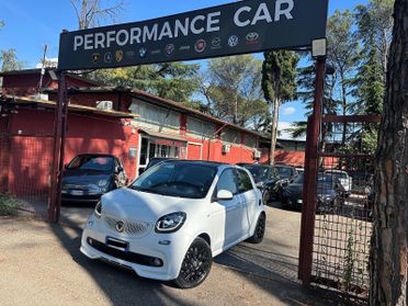 Smart ForFour 90 0.9 Turbo twinamic Superpassion LED *PROMO*