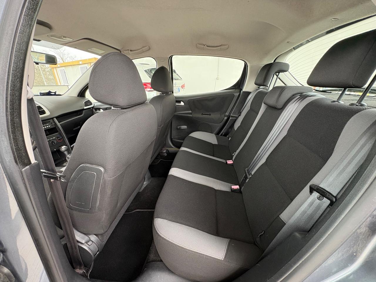 Peugeot 207 1.4 HDi 70CV 5p. Energie