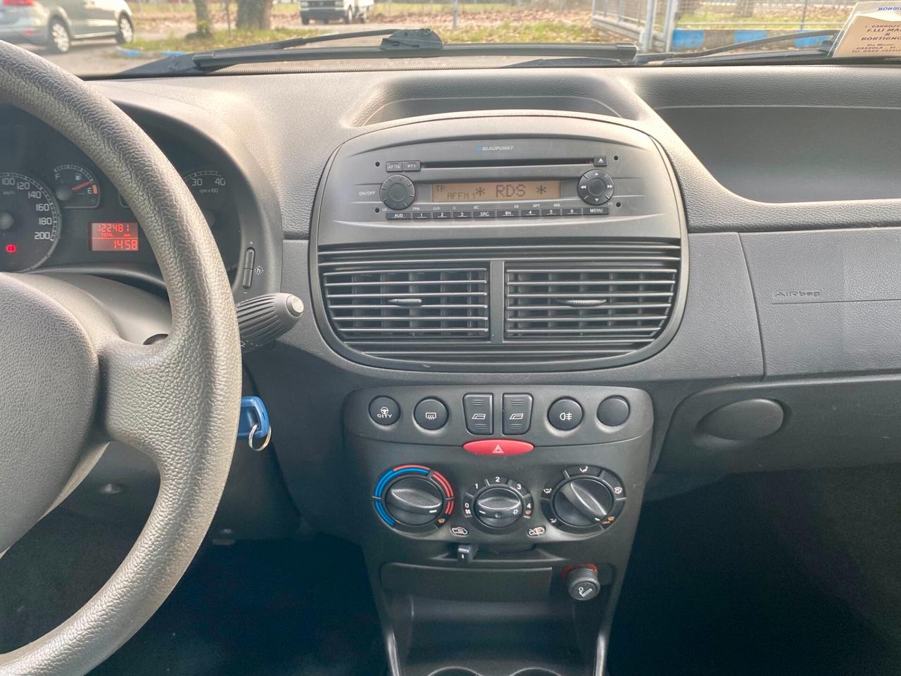 Fiat Punto 1.3 Multijet 16V 5 porte Dynamic 70cv