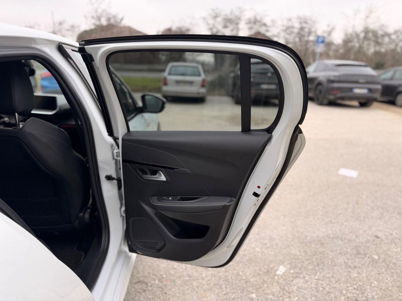 Peugeot 208 GT 1.2 PureTech 100 #8668