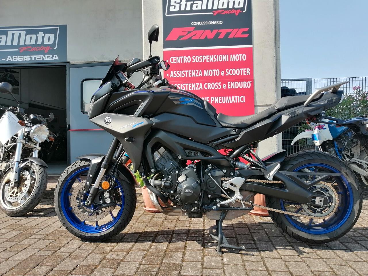 Yamaha MT-09 Tracer