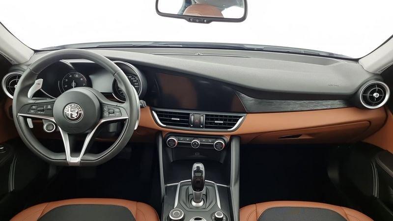 Alfa Romeo Giulia 2.0 Turbo 200 CV AT8 Executive