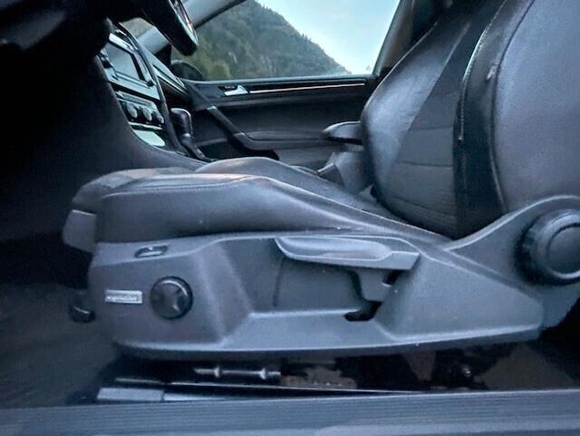 Volkswagen Golf Business 2.0 TDI 3p. Highline BlueMotion Technology anno 2013